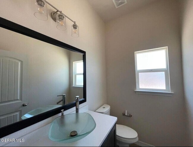 Building Photo - 420 Villa Socorro Pl