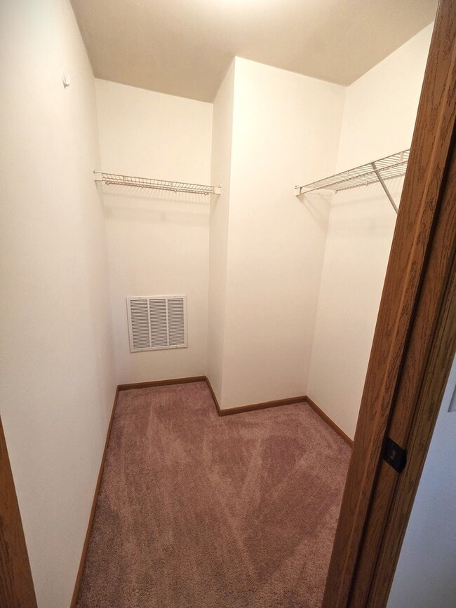 Building Photo - 440 Cunat Blvd