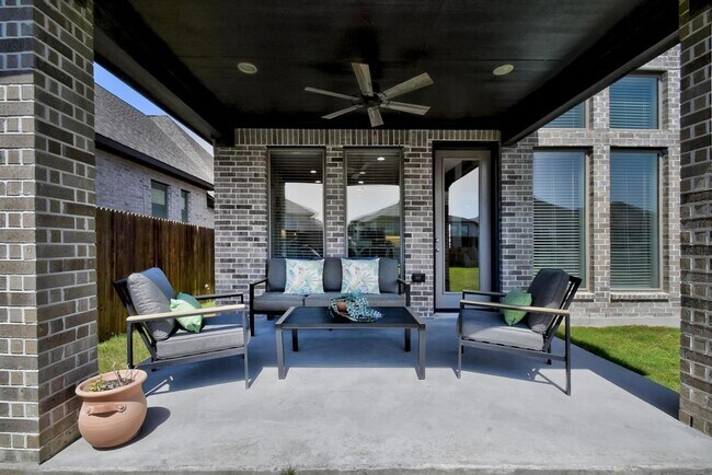 Building Photo - 3213 Little Willow