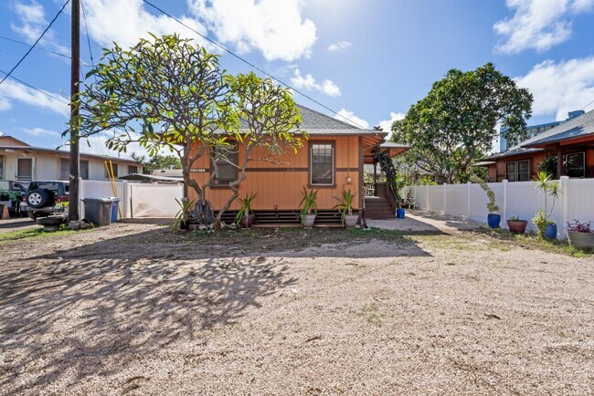 Building Photo - 84-973A Hana Street