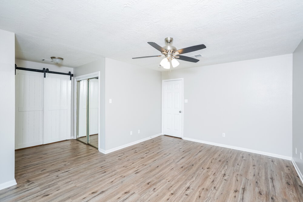 Building Photo - 910 Companion Dr