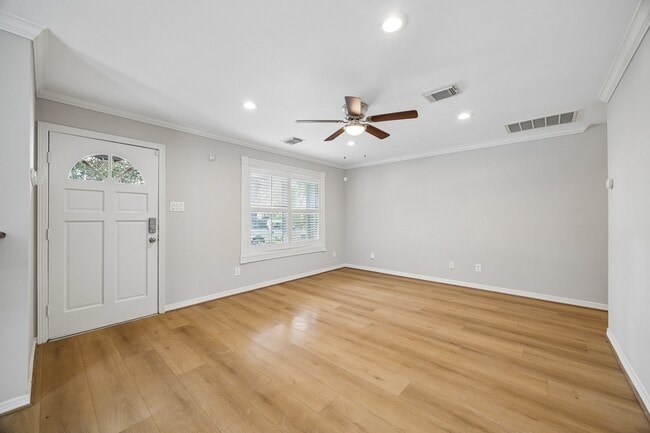 Building Photo - 3506 Garrow St