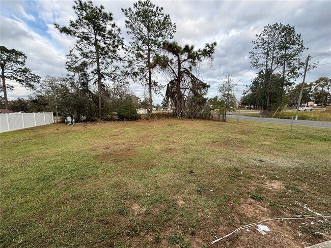 Building Photo - 1 Silver Way Ct