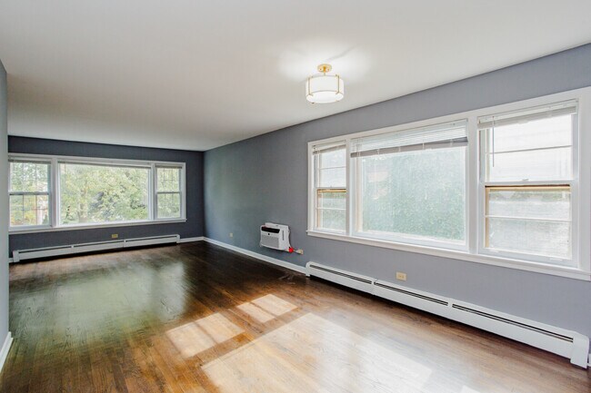 Building Photo - 226 Callan Ave