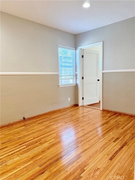 Building Photo - 828 N Pass Ave