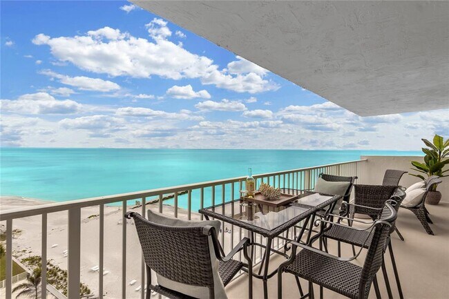 Building Photo - 2301 Gulf of Mexico Dr