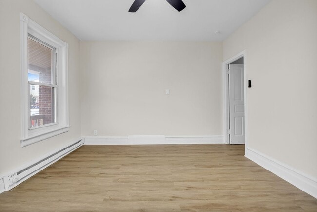 Building Photo - 109 N Sixth St