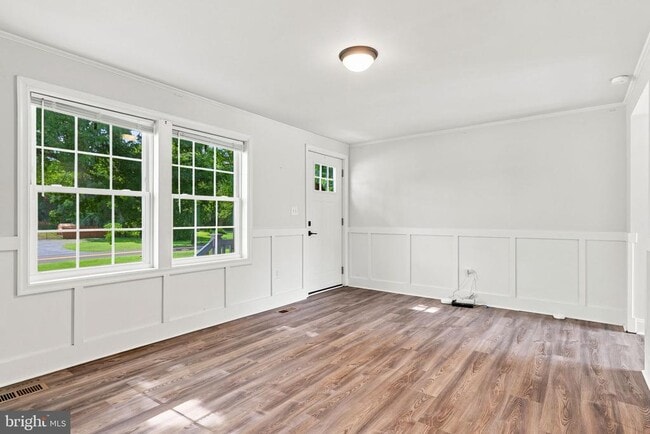 Building Photo - 306 Fegan Rd
