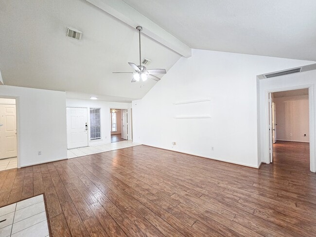 Building Photo - 12230 Cypress Shores Dr