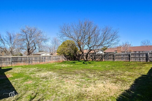 Building Photo - 1725 Partridge Pl