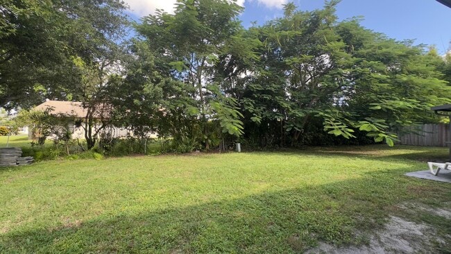 Building Photo - 5325 Havasu Ct