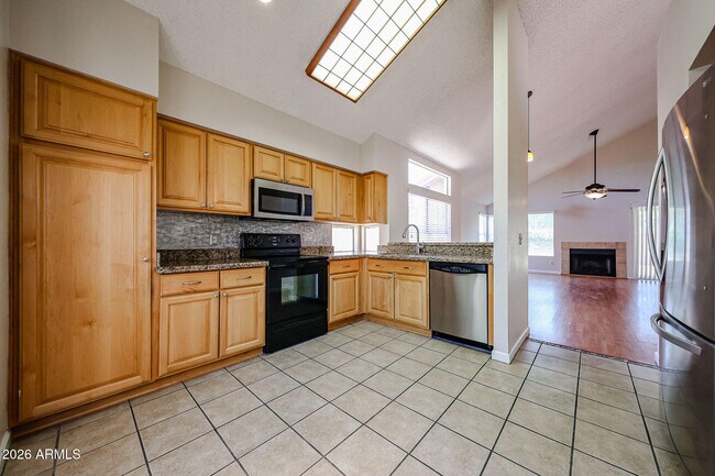 Building Photo - 3305 E Wildwood Dr