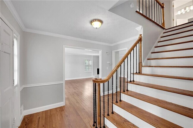 Building Photo - 5223 Davantry Dr