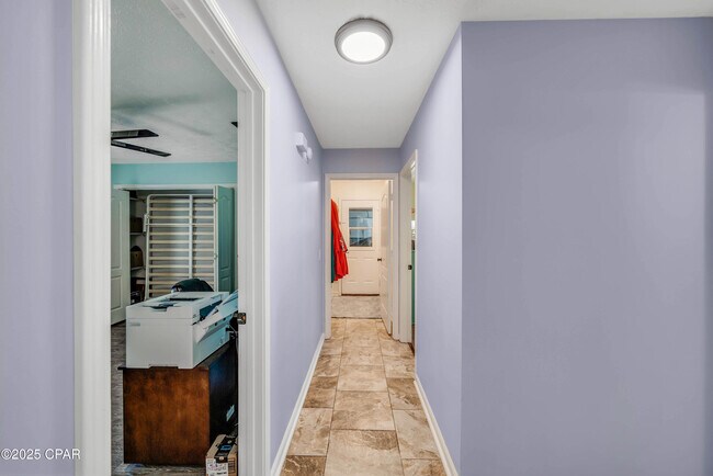 Building Photo - 625 Amberjack Dr