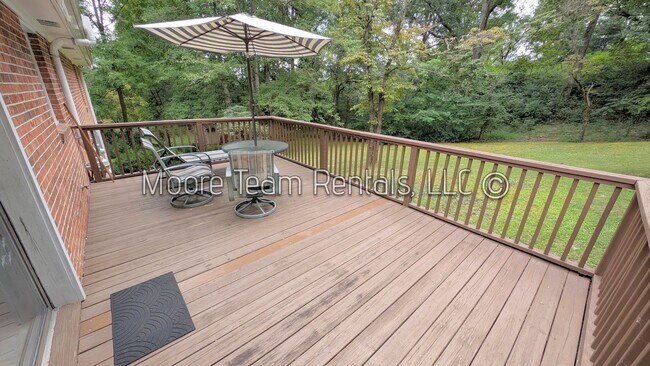 Building Photo - 3/2.5 House Near Brevard - Furnished or Unfurnished