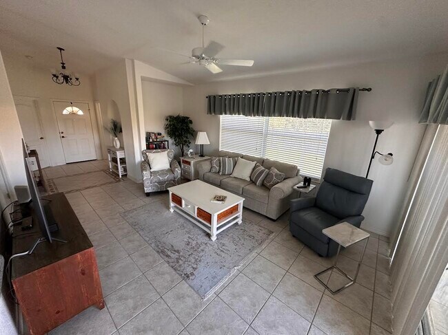 Building Photo - 1803 Auburn Lakes Cir