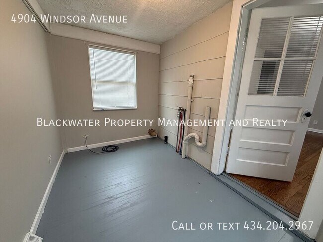 Building Photo - 4904 Windsor Ave