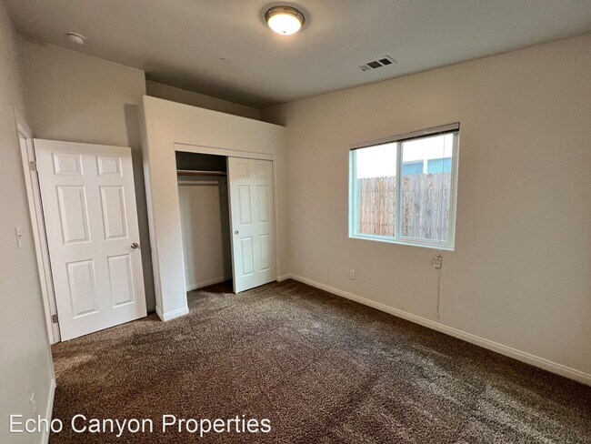 Building Photo - 4 br, 2 bath House - 6125 Kendra St.