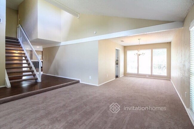 Building Photo - 5345 Heather Glen Dr