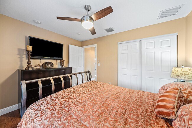 Building Photo - 13676 Cortez Dr