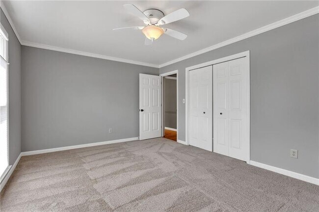 Building Photo - 185 Glenclairn Ct