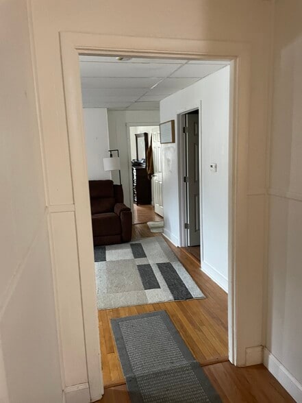 Building Photo - 8 Burrill St