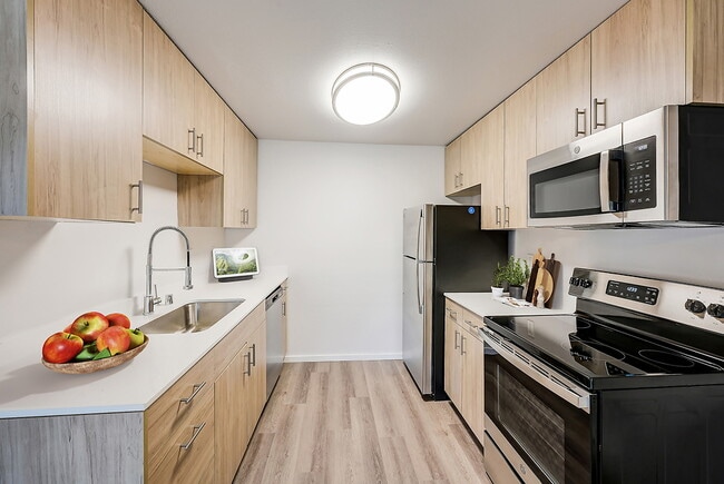 Building Photo - Ascent