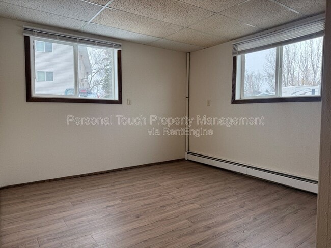 Building Photo - 911 Western Rd