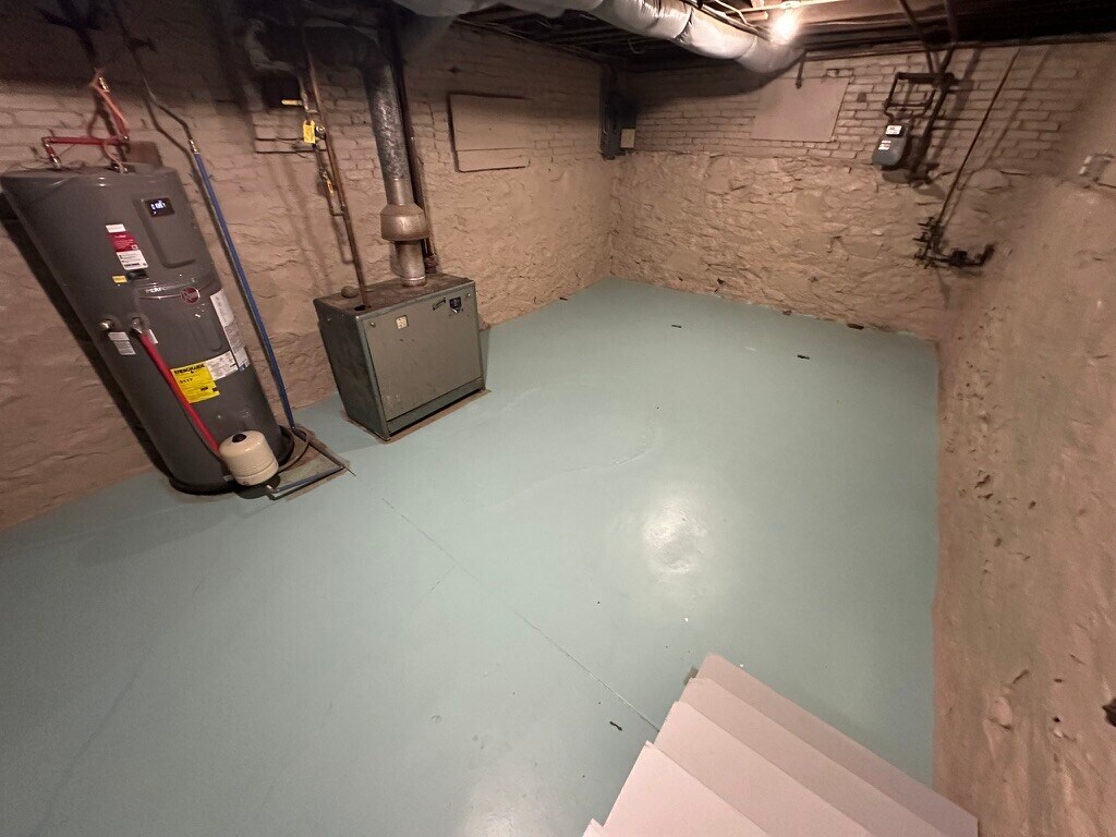 Building Photo - 139 Coral St