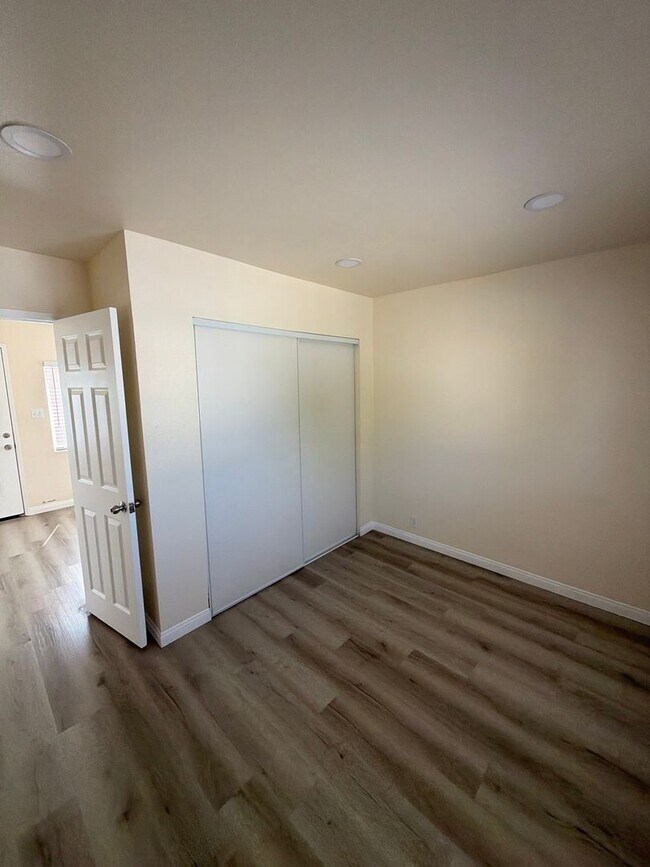 Building Photo - Bradshawe