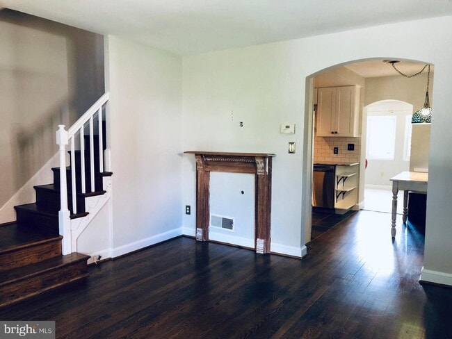 Building Photo - 317 Wesmond Dr