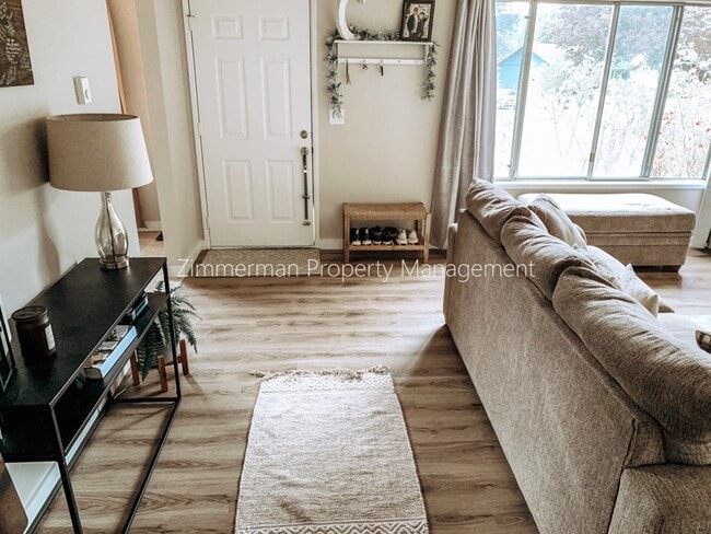 Building Photo - 524-526 67th St