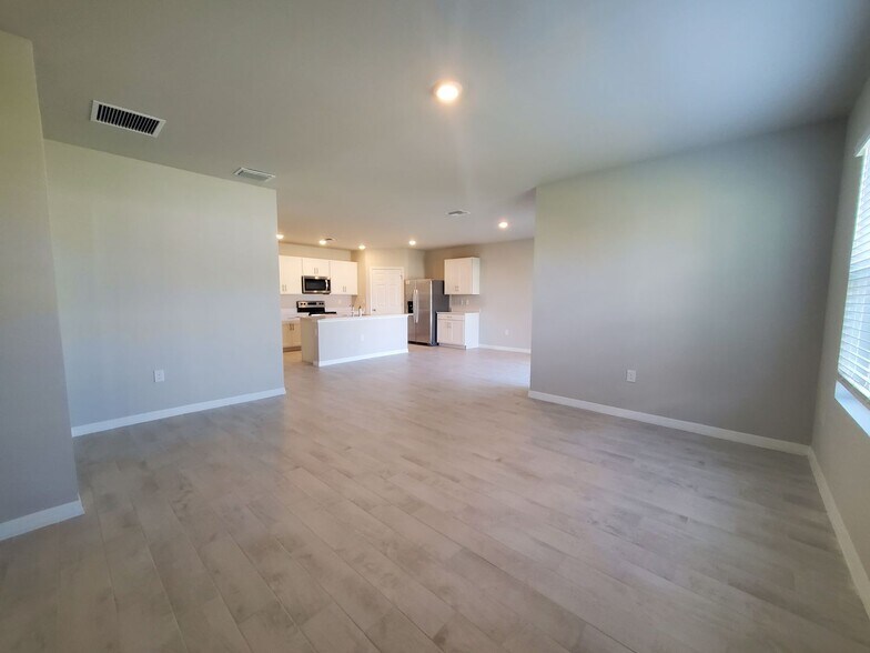 Building Photo - Coming Soon - Tenant moving out 9/30/26