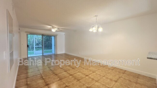 Building Photo - 13903 Timberland Dr