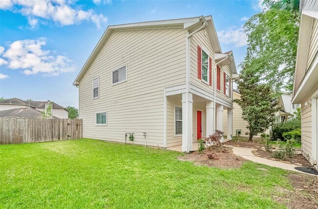 Building Photo - 5711 Silver Oak