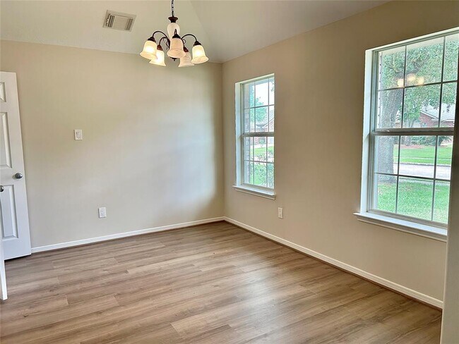 Building Photo - 2438 Ranch Hollow Ct