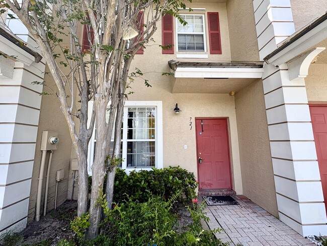 Building Photo - 721 NW 42nd Ave