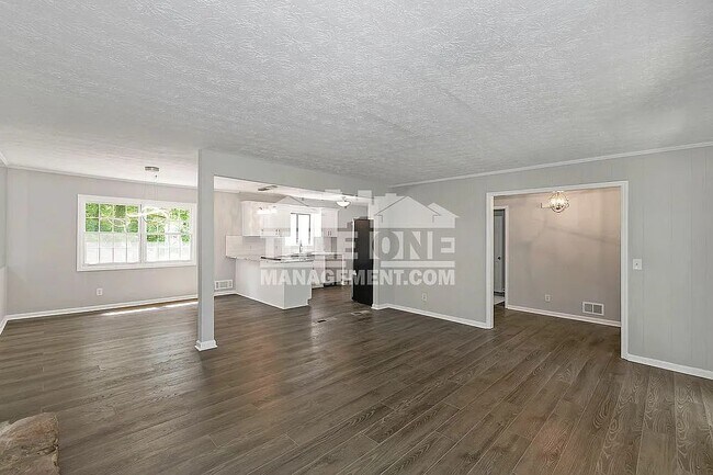 Building Photo - 3860 Hanover Ct