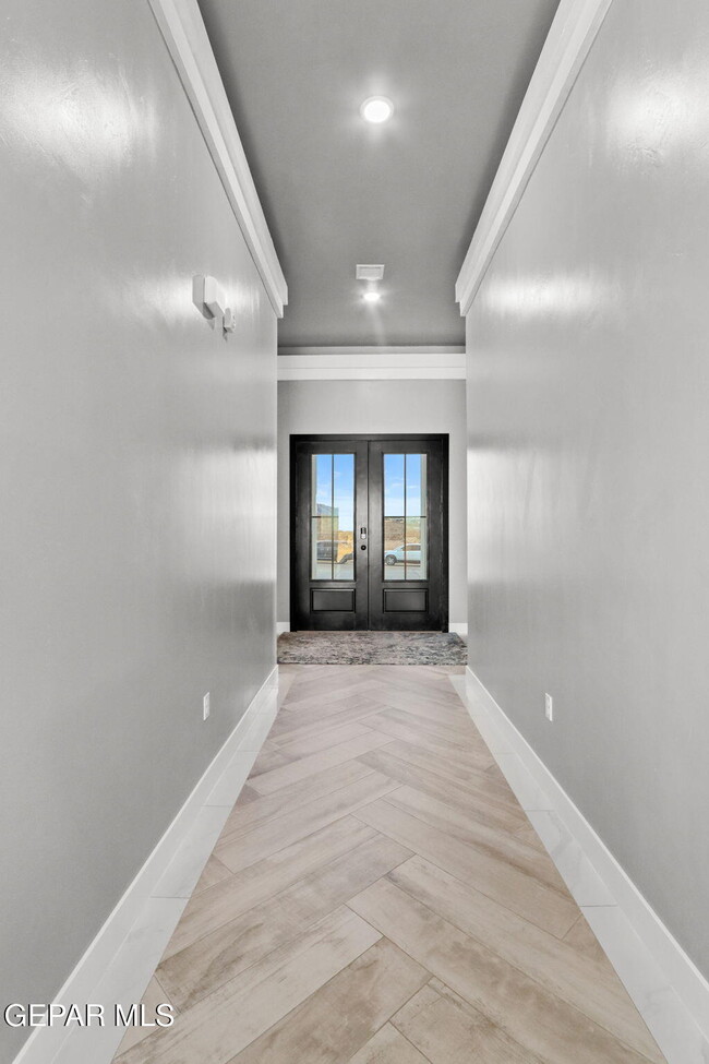 Building Photo - 7373 Cimarron Rim Dr