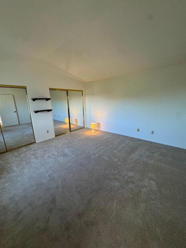 Building Photo - 4 Bed 3 Bath in Desirable Santa Maria Neighborhood