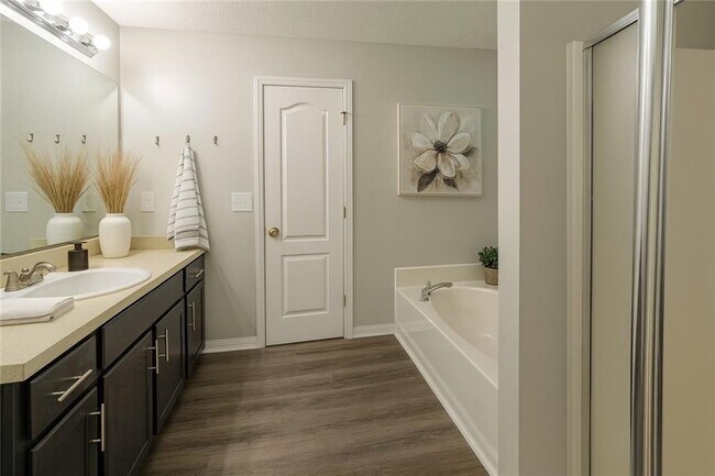 Building Photo - 10348 Commons Crossing