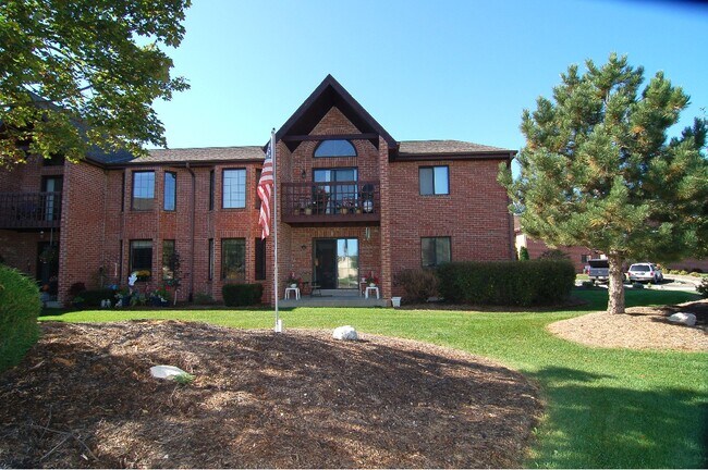 Building Photo - N58W23983 Hastings Ct