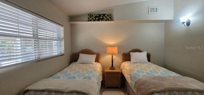 Building Photo - 3530 Schwalbe Dr