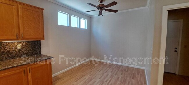 Building Photo - 320 Stamper Cir
