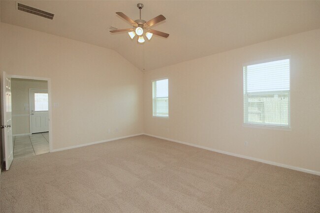 Building Photo - 24306 Piazza Dr