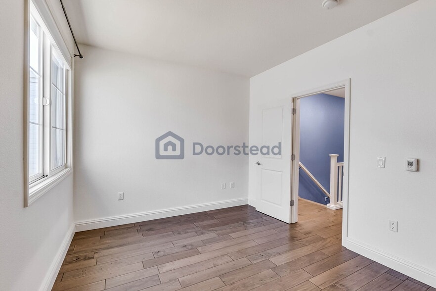 Building Photo - 1561 Brunswig Ln