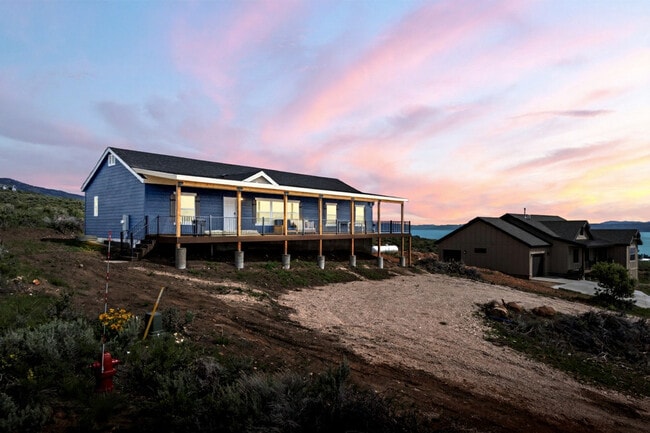 Building Photo - 421 Bluegrass Way