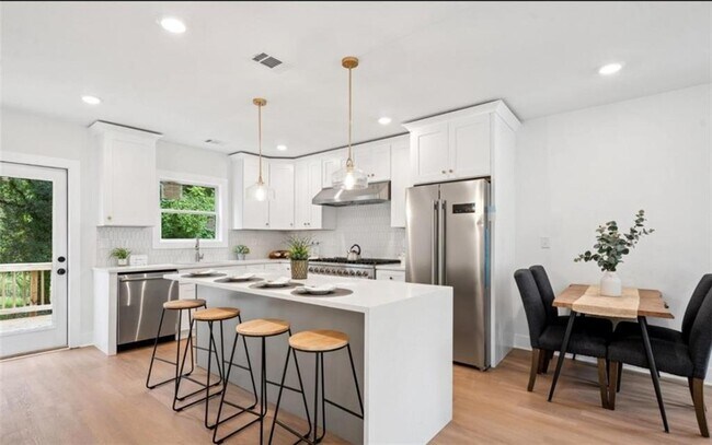 Building Photo - 1713 North Avenue NW