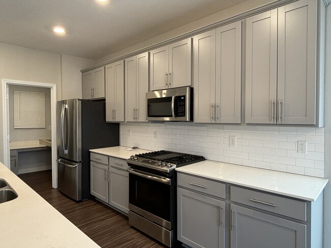Building Photo - 5898 Weldra Dr