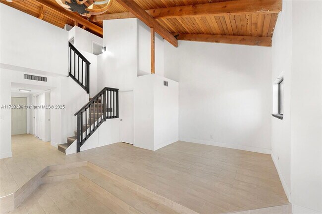 Building Photo - 8045 SW 21st Ct
